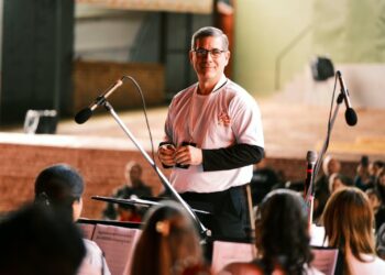 EL DIRECTOR DEL CORO POLIFÓNICO MUNICIPAL PARTICIPÓ DEL FESTIVAL OBERÁ SINFÓNICO EN MISIONES.