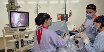 Salud Pública santafesina: en diez días, diez hospitales de alta complejidad realizarán más de 300 cirugías de vesícula y amígdalas.