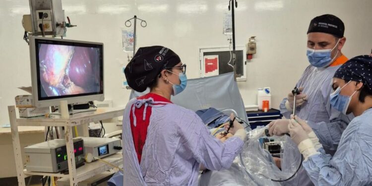 Salud Pública santafesina: en diez días, diez hospitales de alta complejidad realizarán más de 300 cirugías de vesícula y amígdalas.