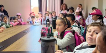 VILLA OCAMPO: ALUMNOS DEL PRIMER CICLO DE LA ESCUELA N.º 6357 “MARTÍN FIERRO” VISITARON EL PALACIO MUNICIPAL.