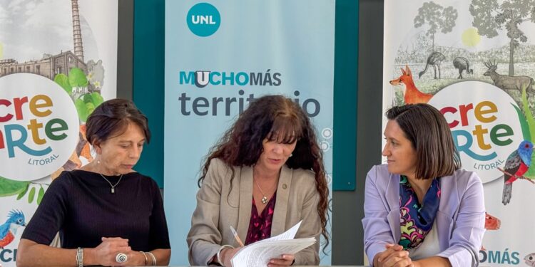 VILLA OCAMPO FIRMÓ CONVENIOS PARA FORTALECER LA CULTURA Y LA CAPACITACIÓN A TRAVÉS DE CREARTE LITORAL 2027 Y MUNIGESTIÓN.