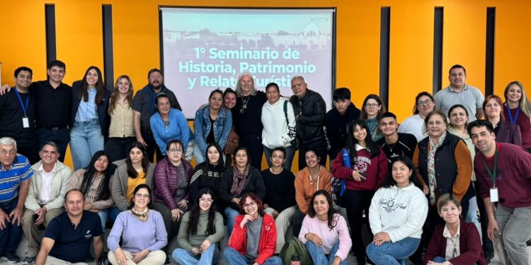 SE REALIZÓ EL PRIMER SEMINARIO DE HISTORIA, PATRIMONIO Y RELATO TURÍSTICO EN VILLA OCAMPO.