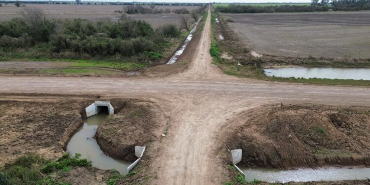 Prevención ante “El Niño”: la gestión de Pullaro reforzó la seguridad hídrica en 92 de 100 localidades con riesgo.